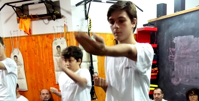 Kung Fu bambini Wing Chun Caserta Italia con Sifu Salvatore Mezzone wing tjun wing tsun sanda tai chi taiji kungfuitalia arti marziali caserta (10)